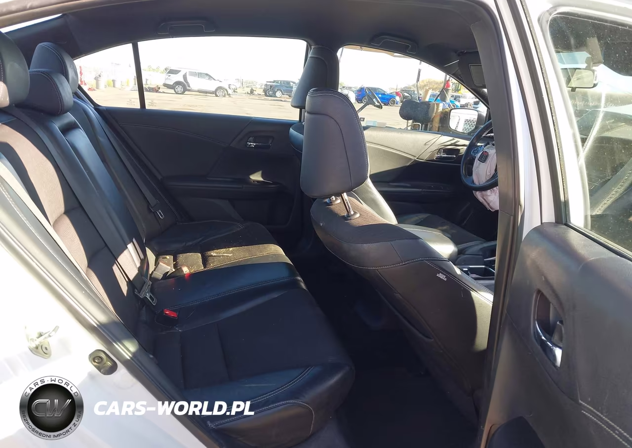 2017 Honda Accord Sport VIN:1HGCR2F56HA116361 - 8