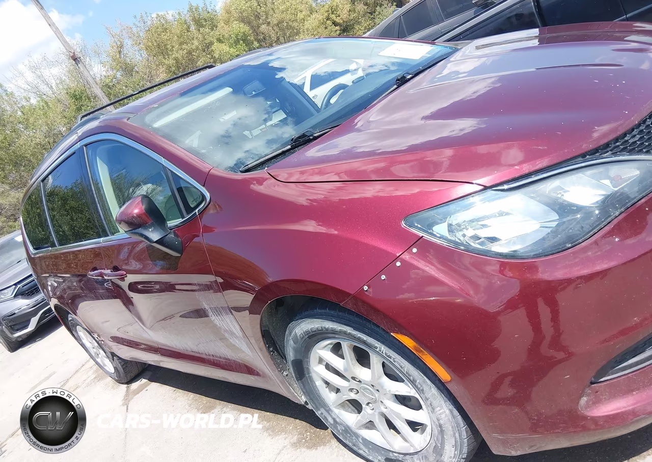 2020 Chrysler Voyager Lxi VIN:2C4RC1DG5LR260562 - 13
