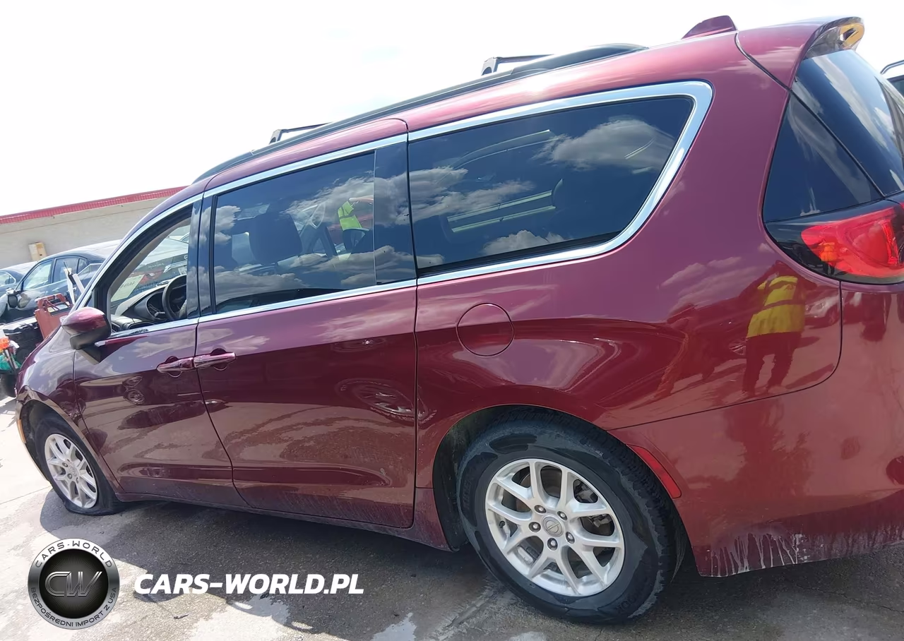 2020 Chrysler Voyager Lxi VIN:2C4RC1DG5LR260562 - 14