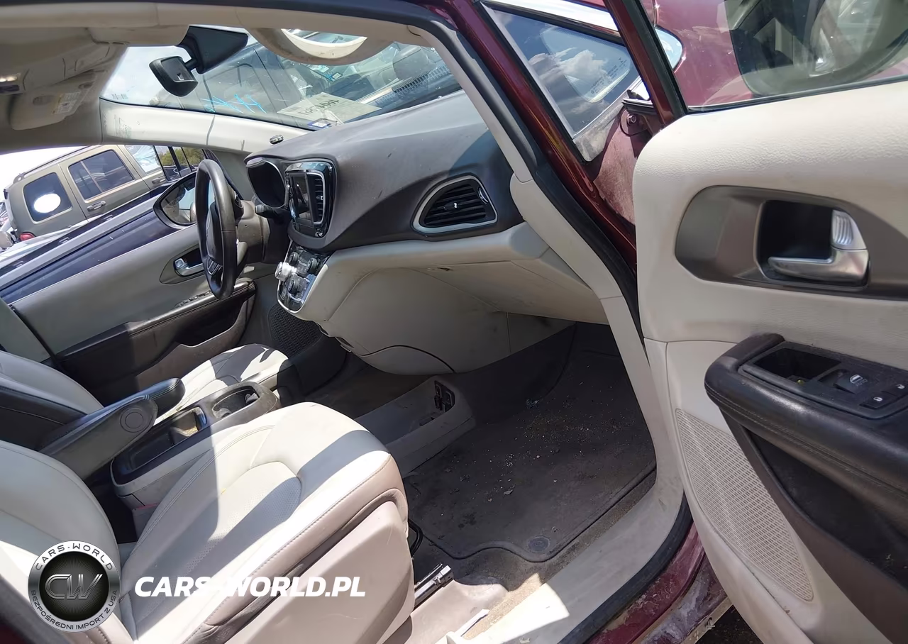 2020 Chrysler Voyager Lxi VIN:2C4RC1DG5LR260562 - 5