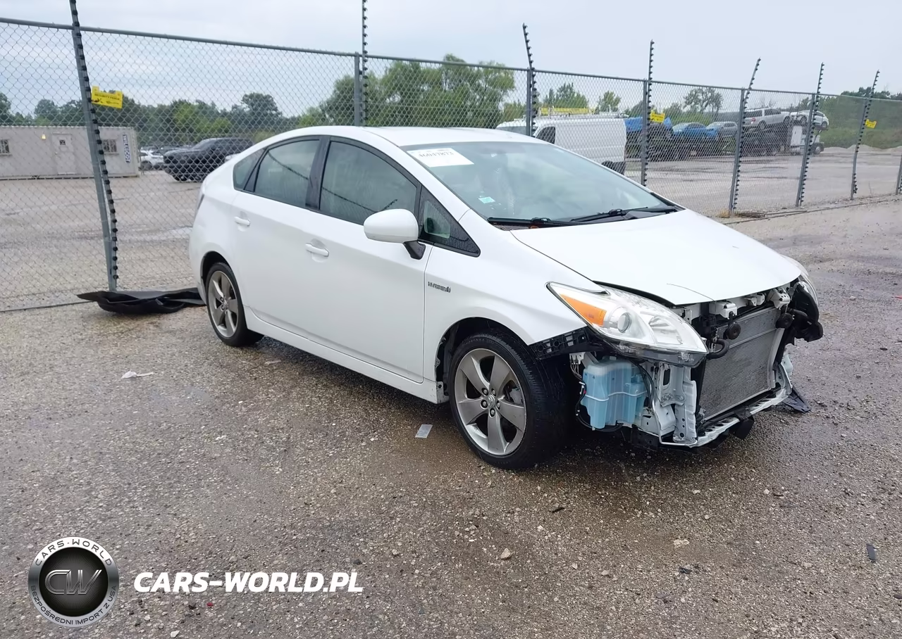 2013 Toyota Prius Three Se – zdjęcie 1 z 16