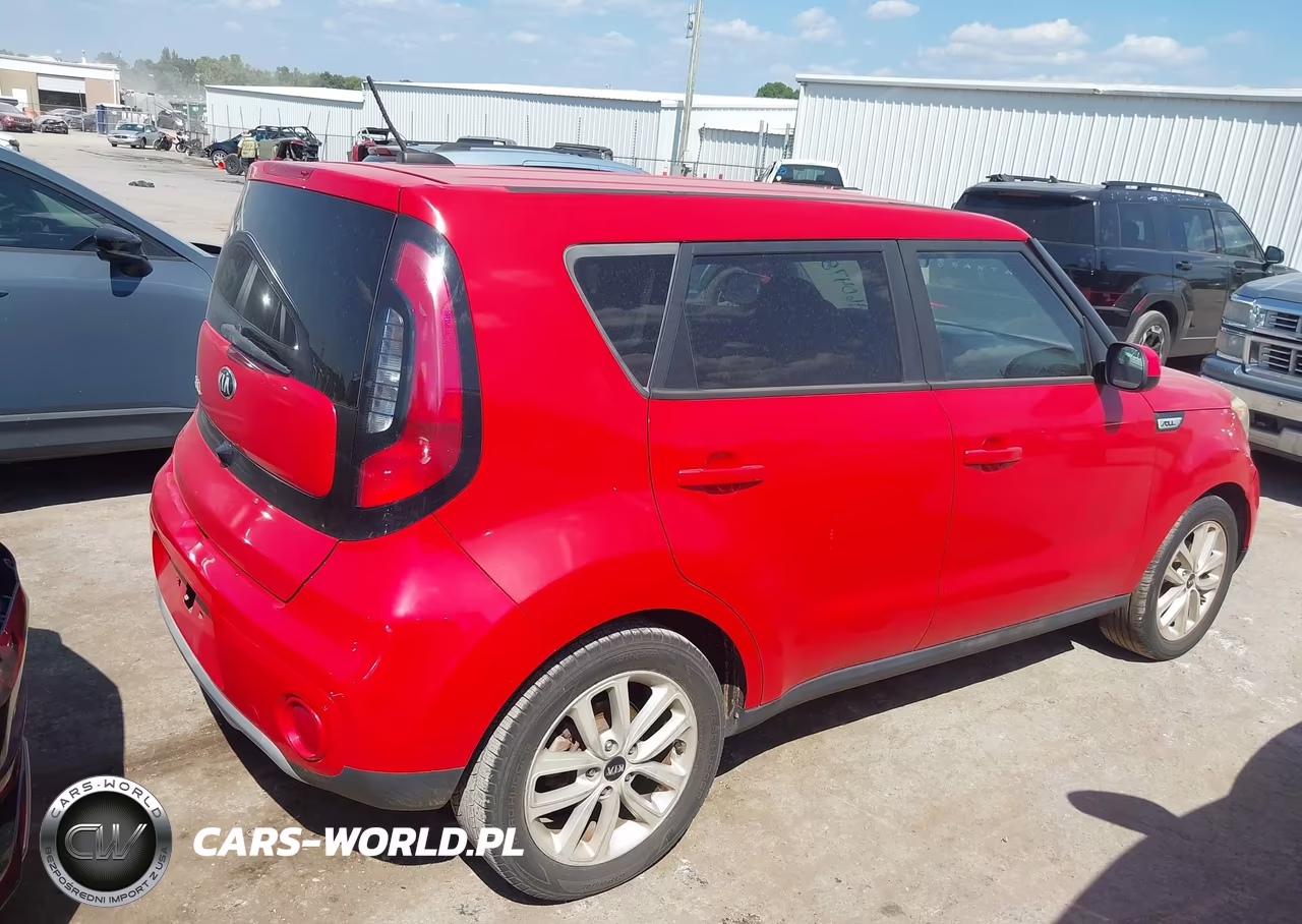 2017 Kia Soul + VIN:KNDJP3A58H7415338 - 12