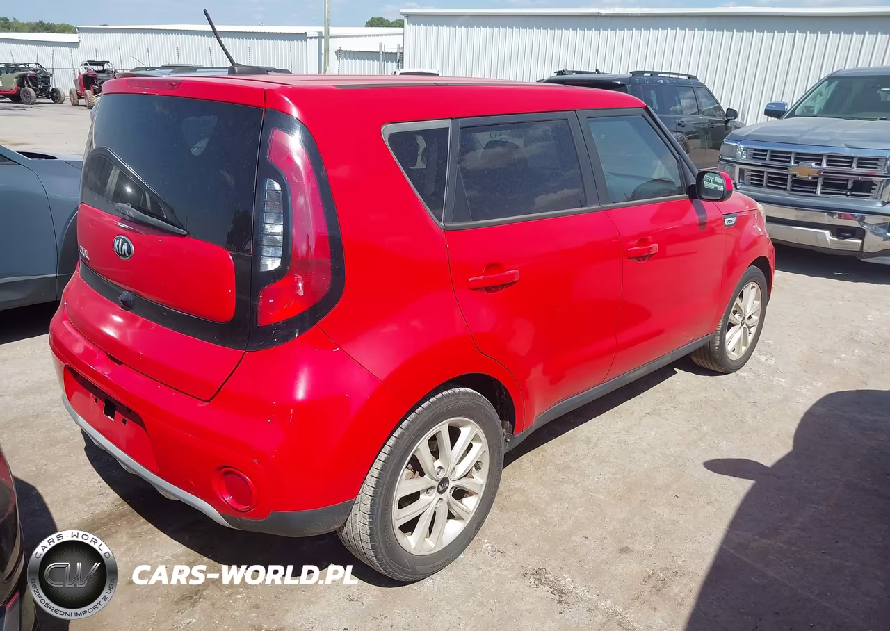 2017 Kia Soul + VIN:KNDJP3A58H7415338 - 4