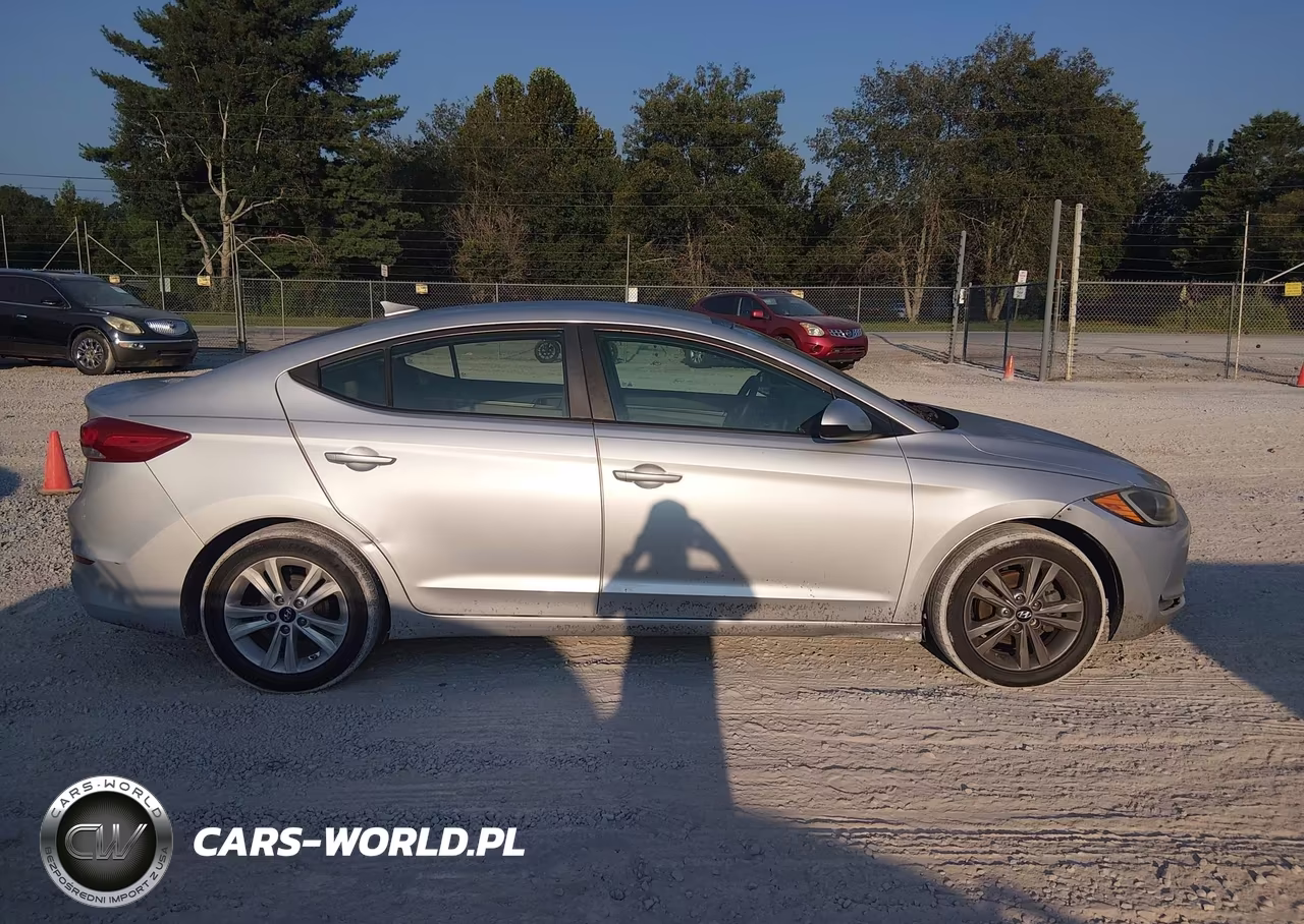 2017 Hyundai Elantra Se VIN:5NPD84LF1HH106120 - 13