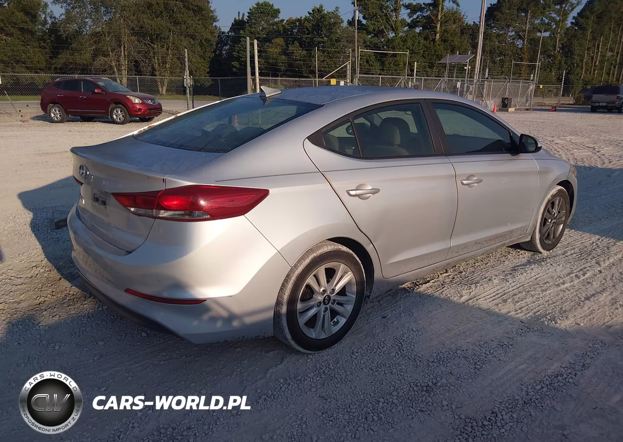 2017 Hyundai Elantra Se VIN:5NPD84LF1HH106120 - 4