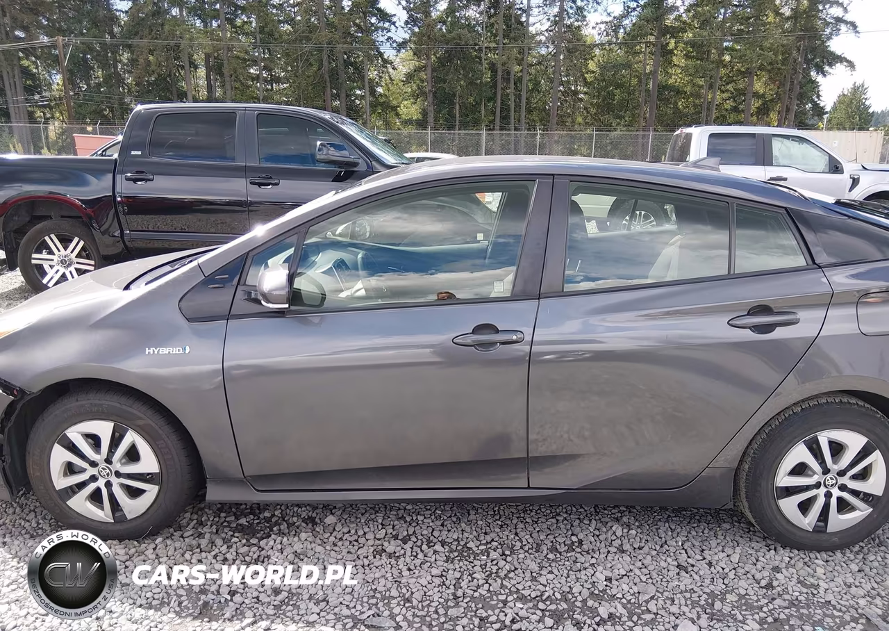 2018 Toyota Prius Two VIN:JTDKBRFU6J3592733 - 14