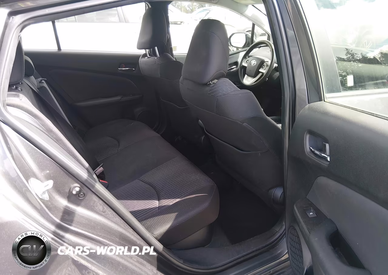 2018 Toyota Prius Two VIN:JTDKBRFU6J3592733 - 18
