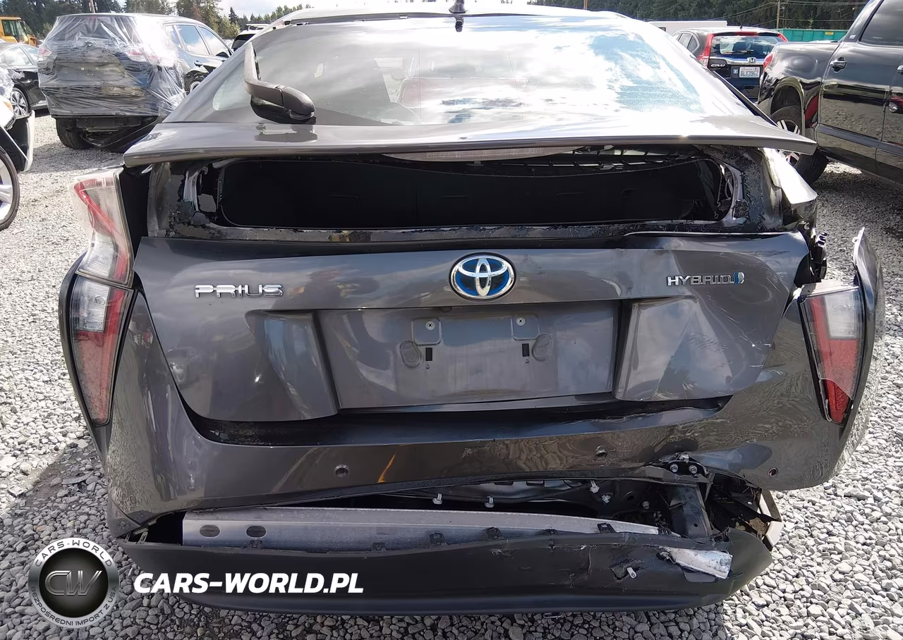 2018 Toyota Prius Two VIN:JTDKBRFU6J3592733 - 6