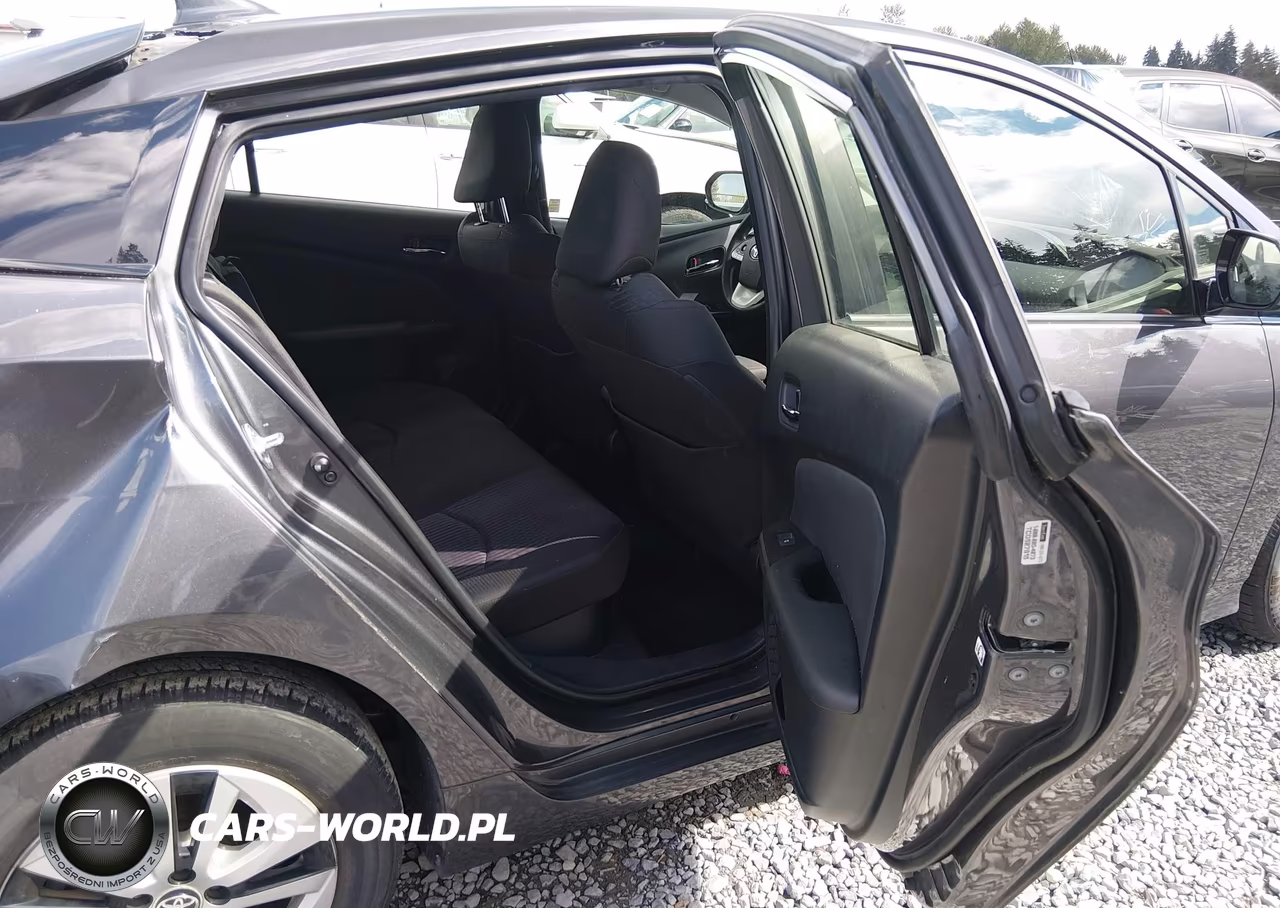 2018 Toyota Prius Two VIN:JTDKBRFU6J3592733 - 8