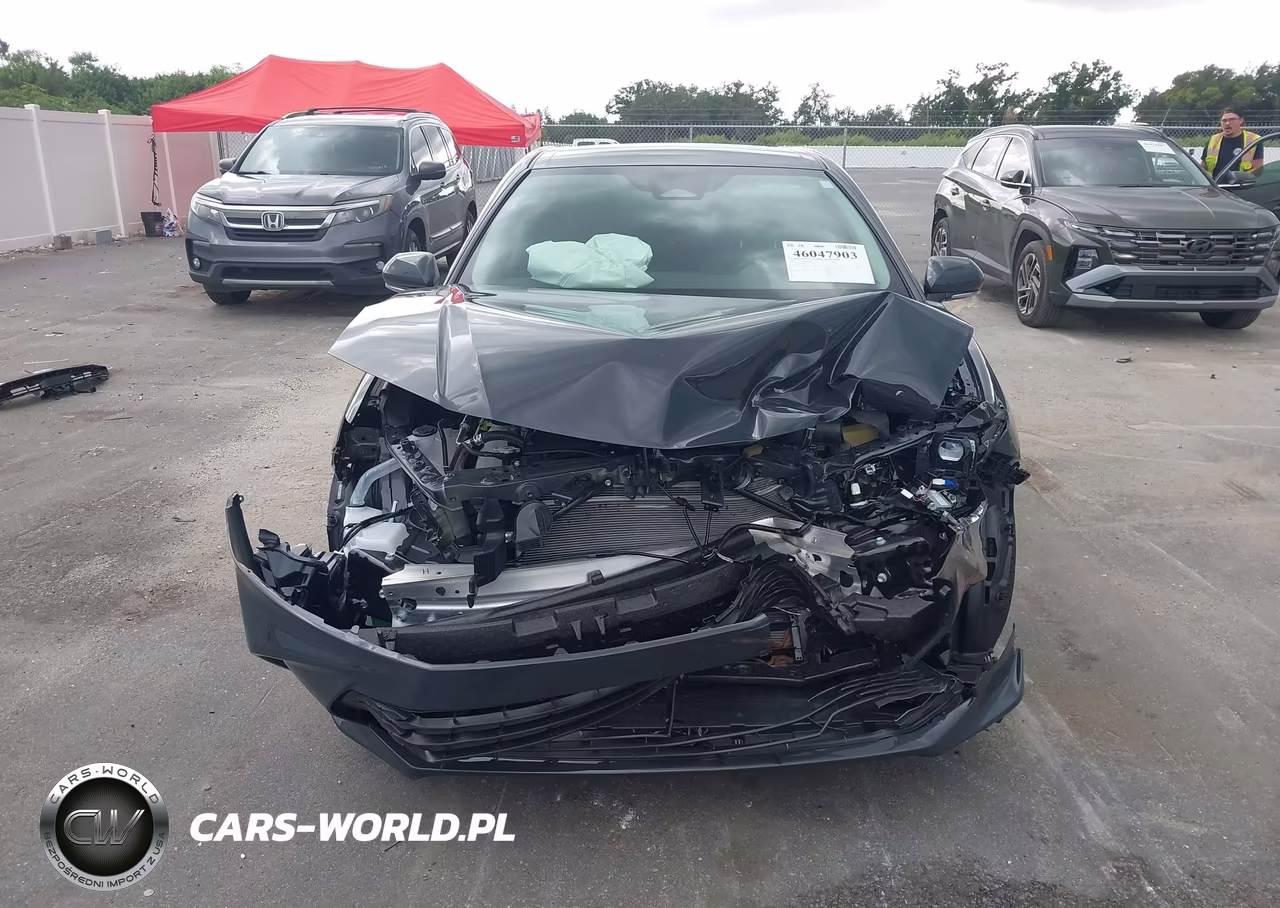 2026 Toyota Camry Le VIN:4T1DAACK0TU705312 - 13
