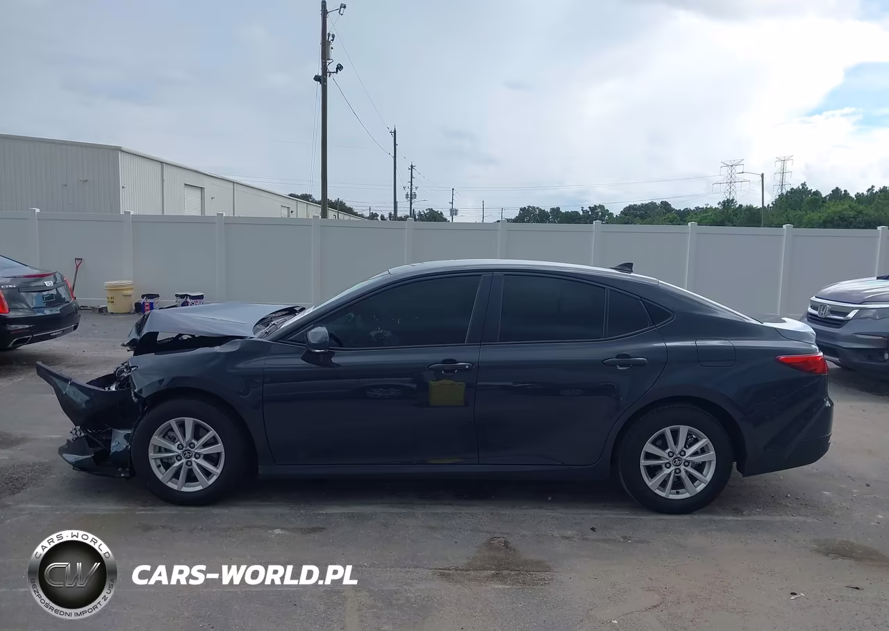 2026 Toyota Camry Le VIN:4T1DAACK0TU705312 - 15
