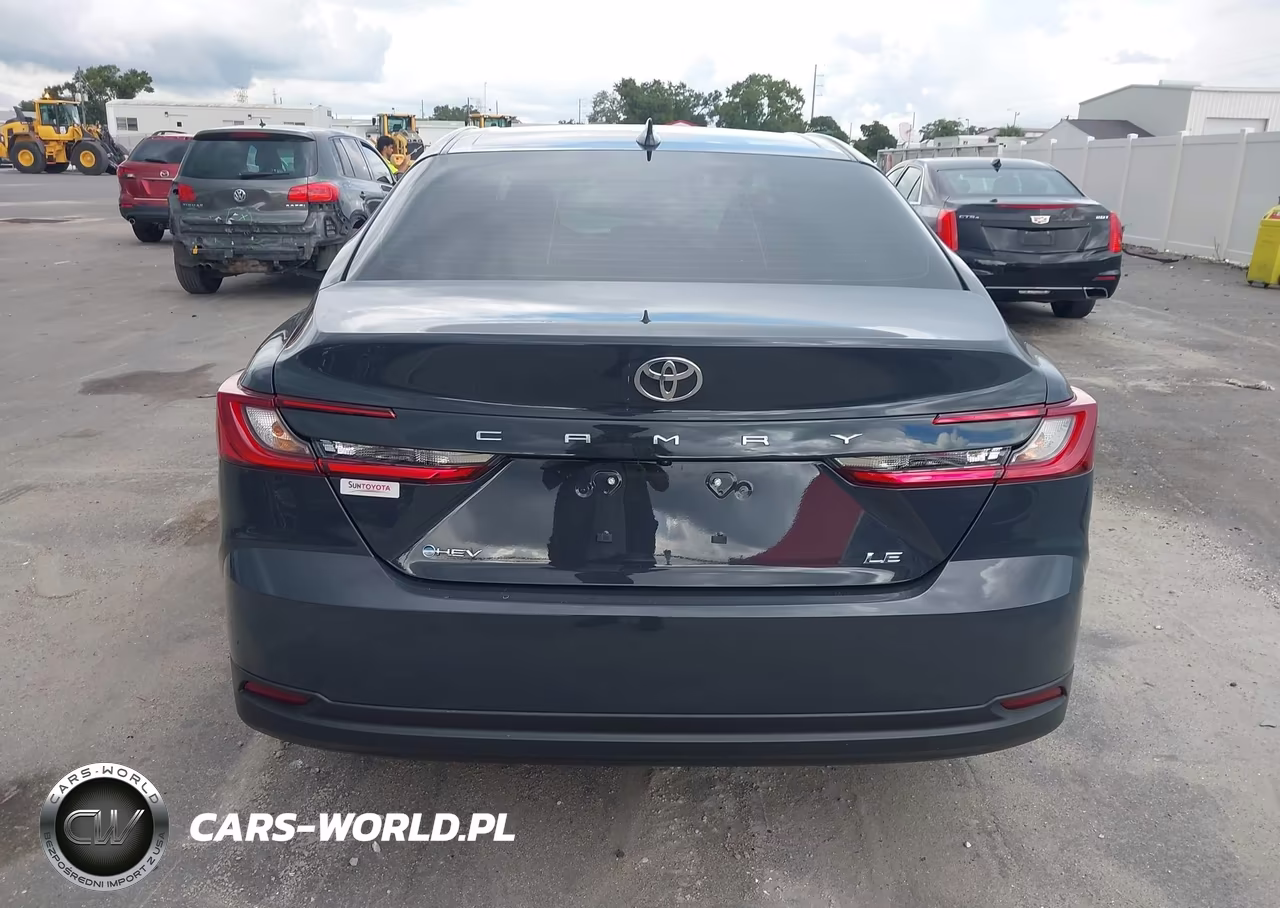 2026 Toyota Camry Le VIN:4T1DAACK0TU705312 - 17