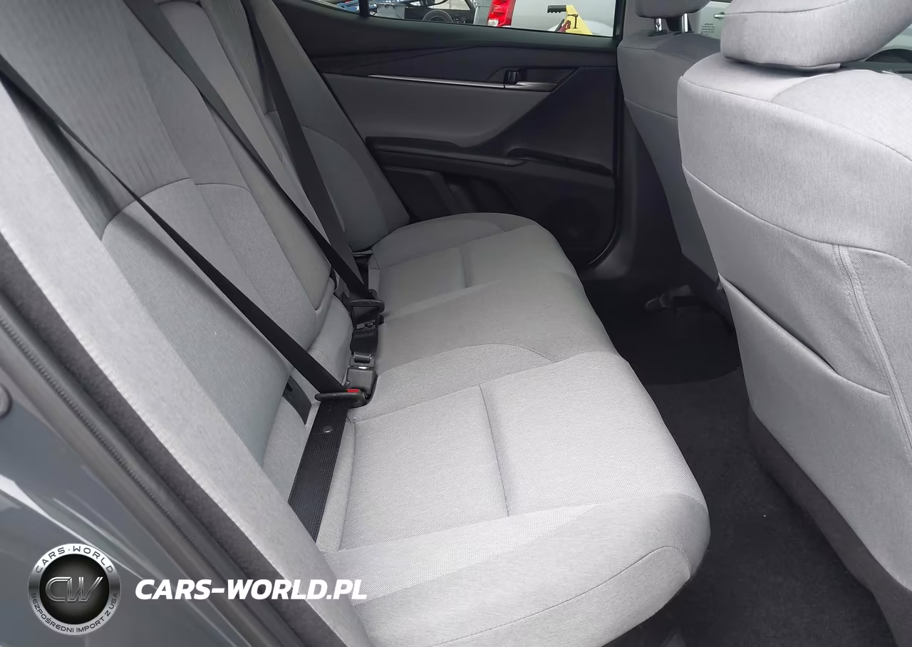 2026 Toyota Camry Le VIN:4T1DAACK0TU705312 - 8