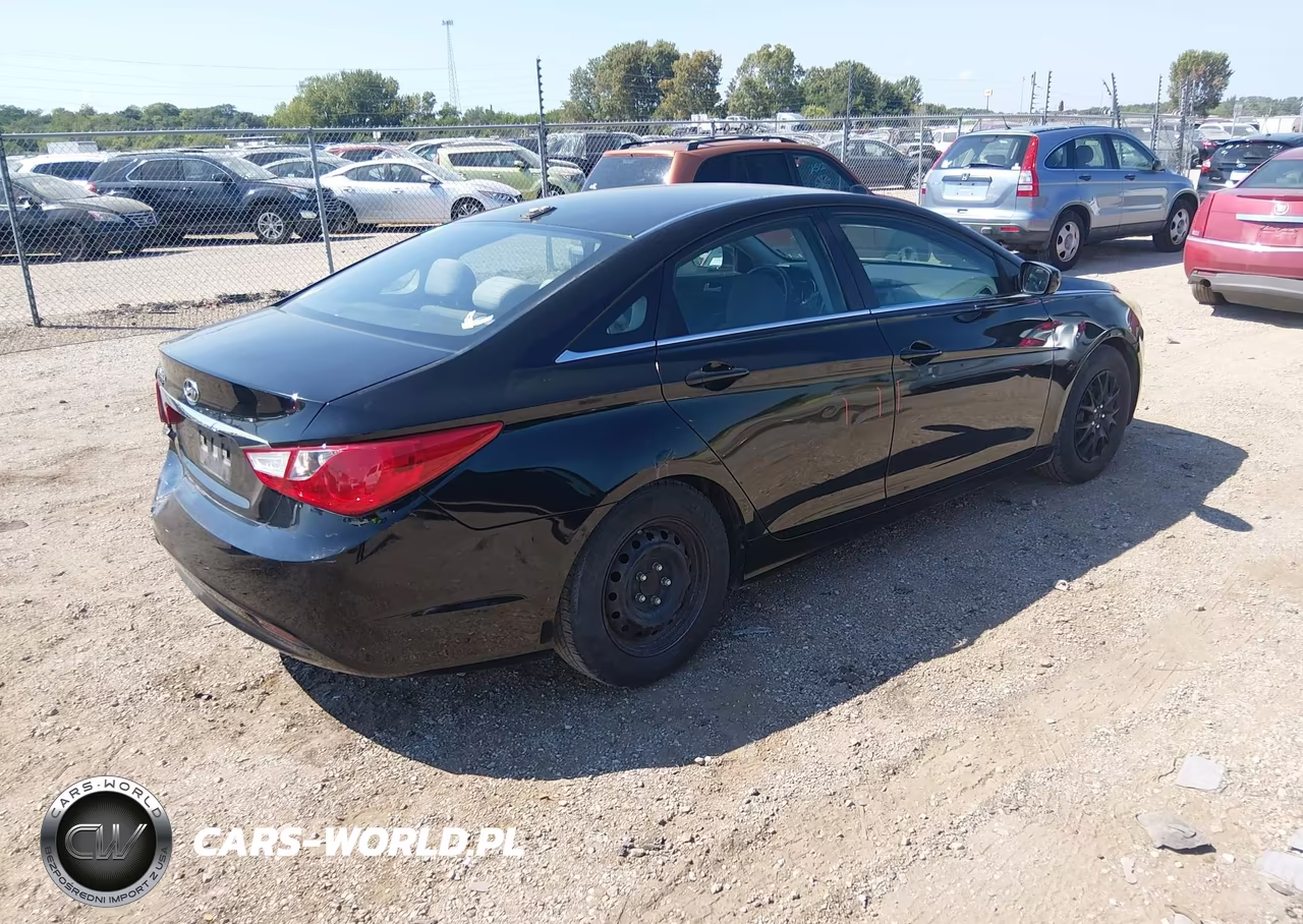 2013 Hyundai Sonata Gls VIN:5NPEB4AC5DH586963 - 4