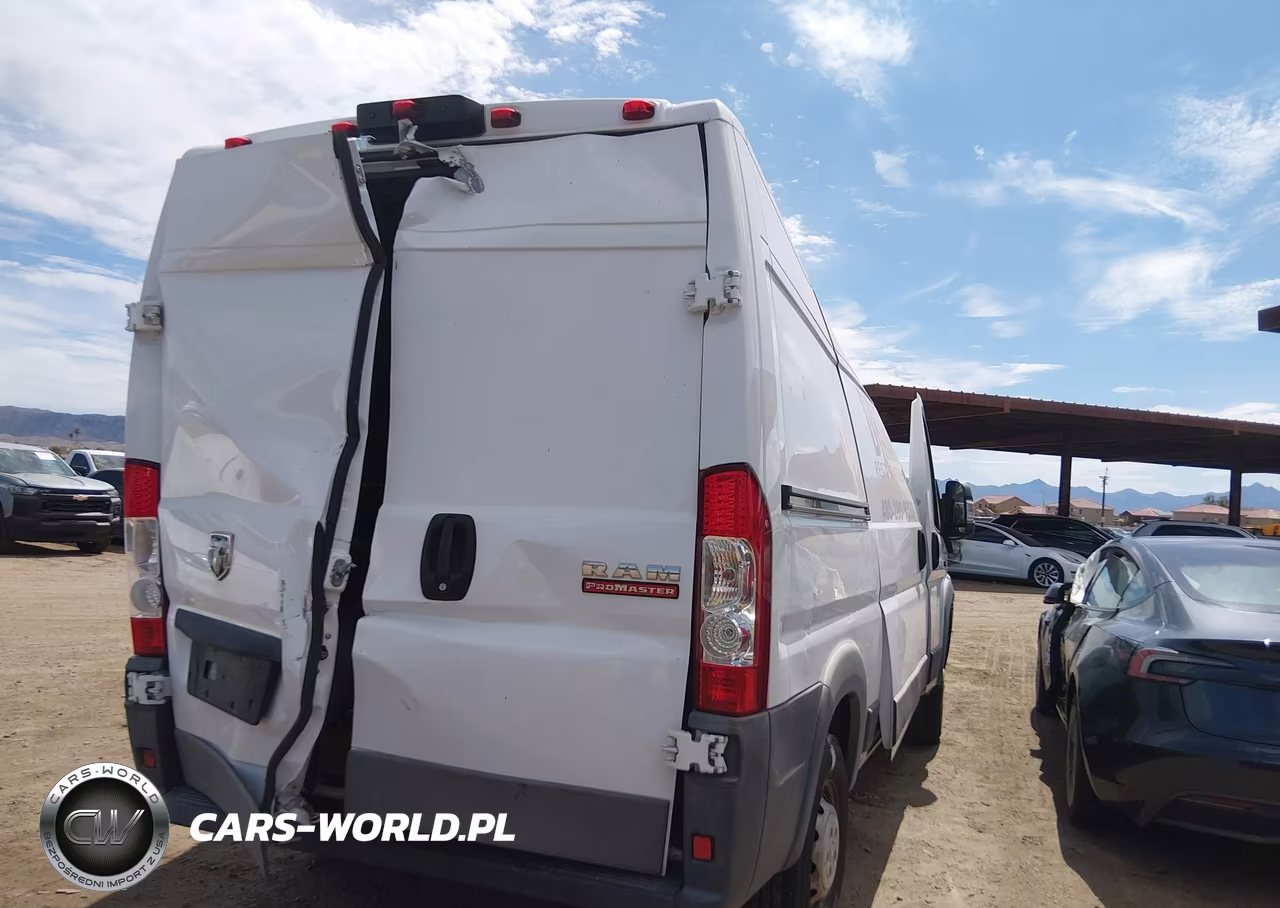 2018 Ram Promaster 1500 High Roof 136 Wb VIN:3C6TRVBG7JE120775 - 4