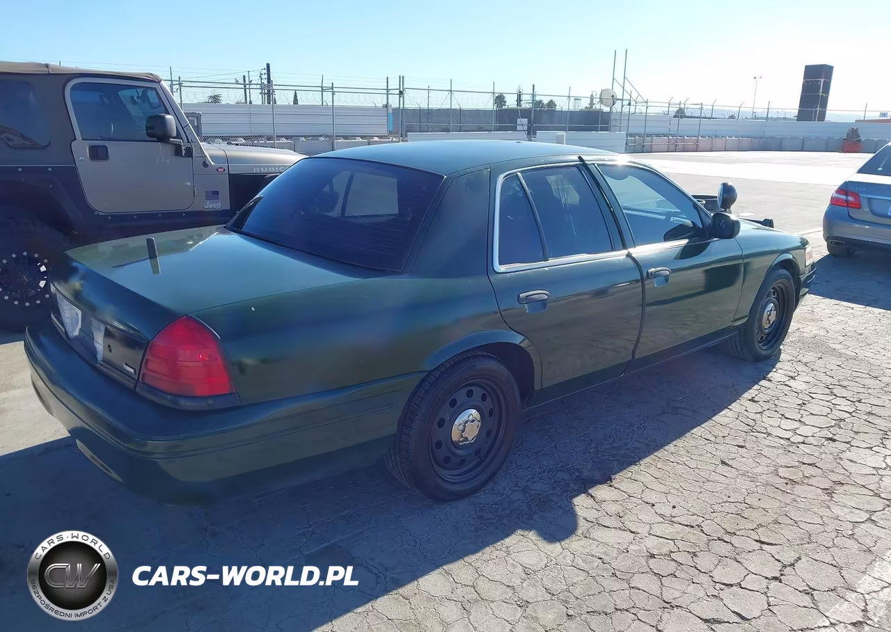 2009 Ford Crown Victoria Police-Police Interceptor VIN:2FAHP71V29X140279 - 4