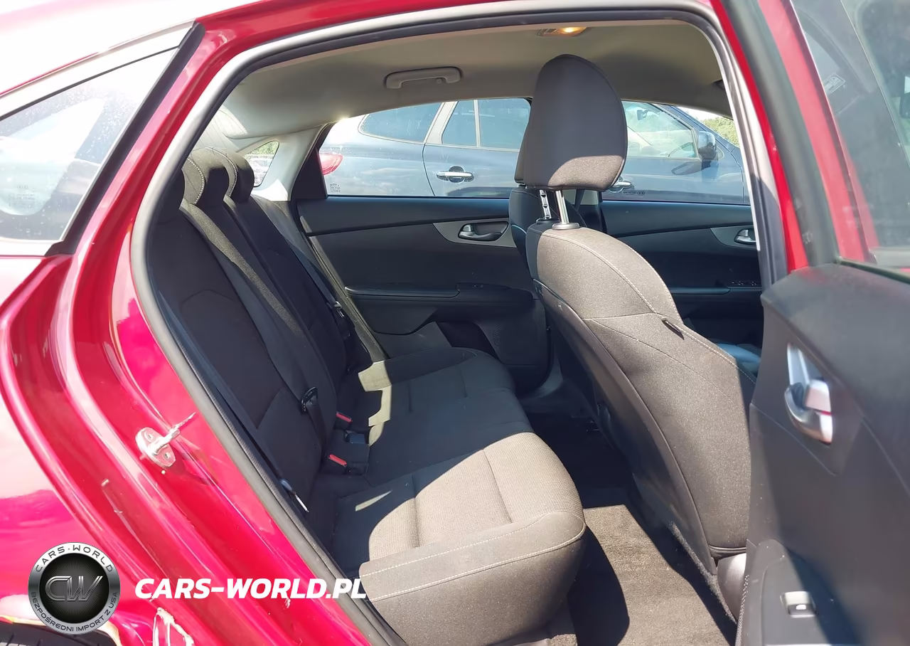 2021 Kia Forte Lxs VIN:3KPF24AD3ME326059 - 8