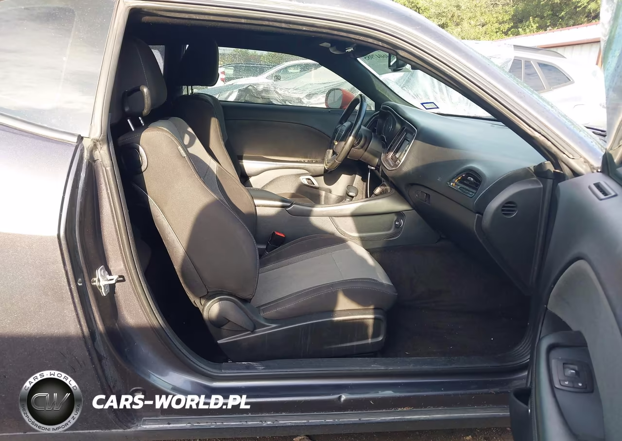 2015 Dodge Challenger Sxt VIN:2C3CDZAG3FH823015 - 5