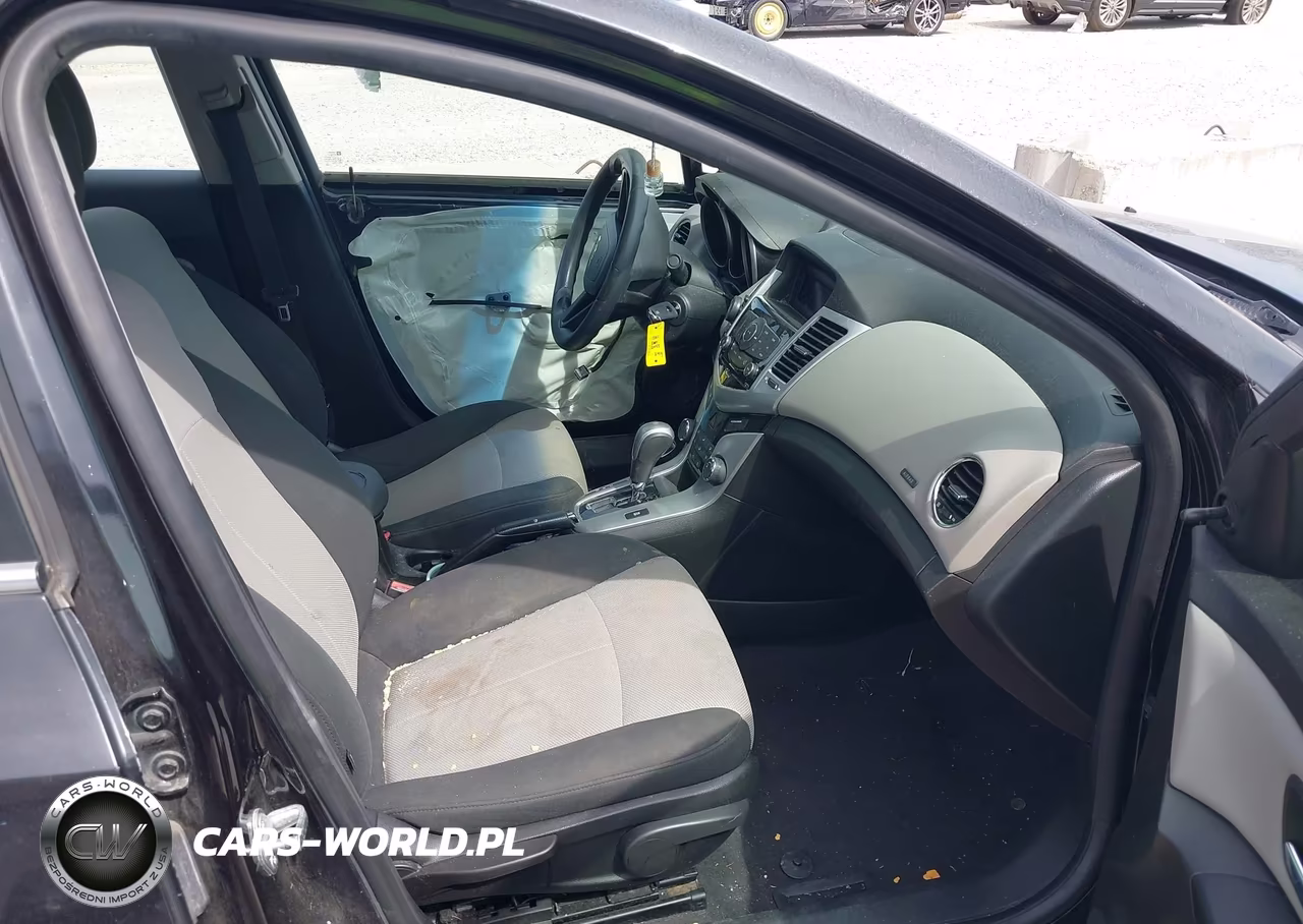 2011 Chevrolet Cruze Ls VIN:1G1PC5SH3B7293756 - 5