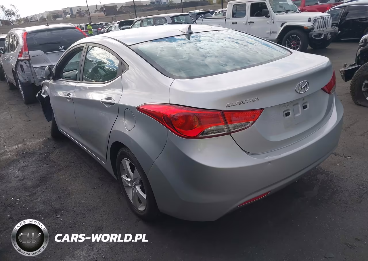2013 Hyundai Elantra Gls VIN:5NPDH4AE0DH397472 - 3