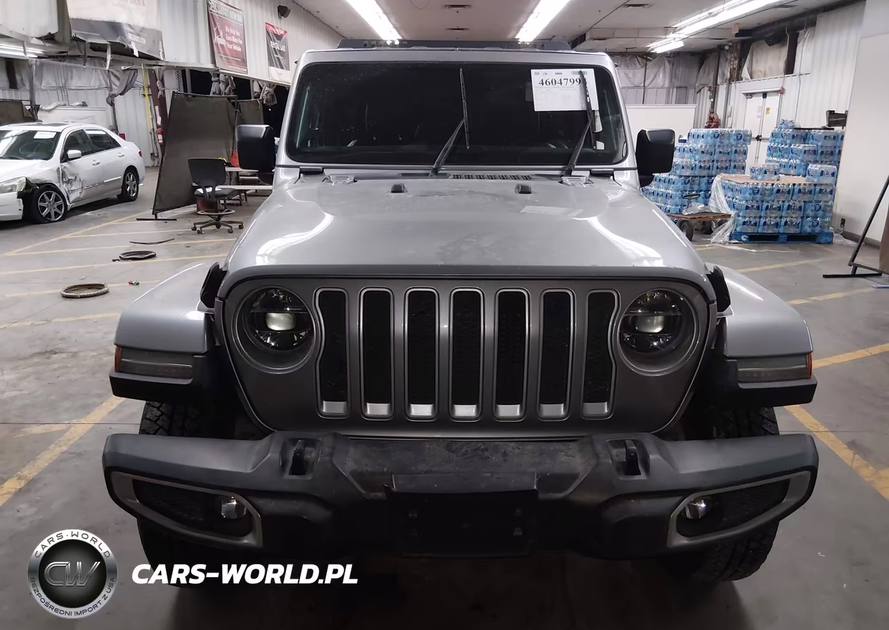 2018 Jeep Wrangler Unlimited Sahara 4X4 VIN:1C4HJXEG8JW120982 - 6