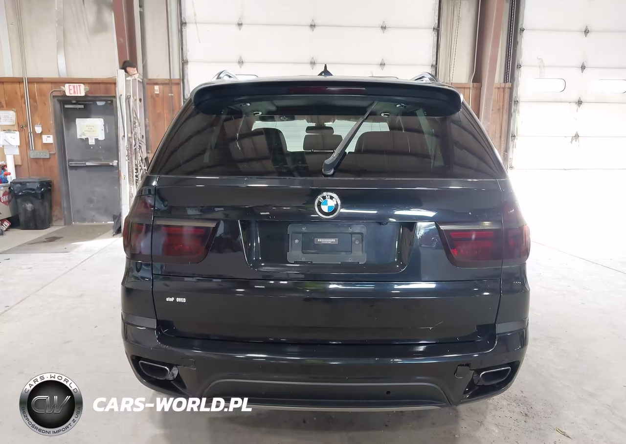 2013 BMW X5 xDrive50I VIN:5UXZV8C50DL898861 - 17