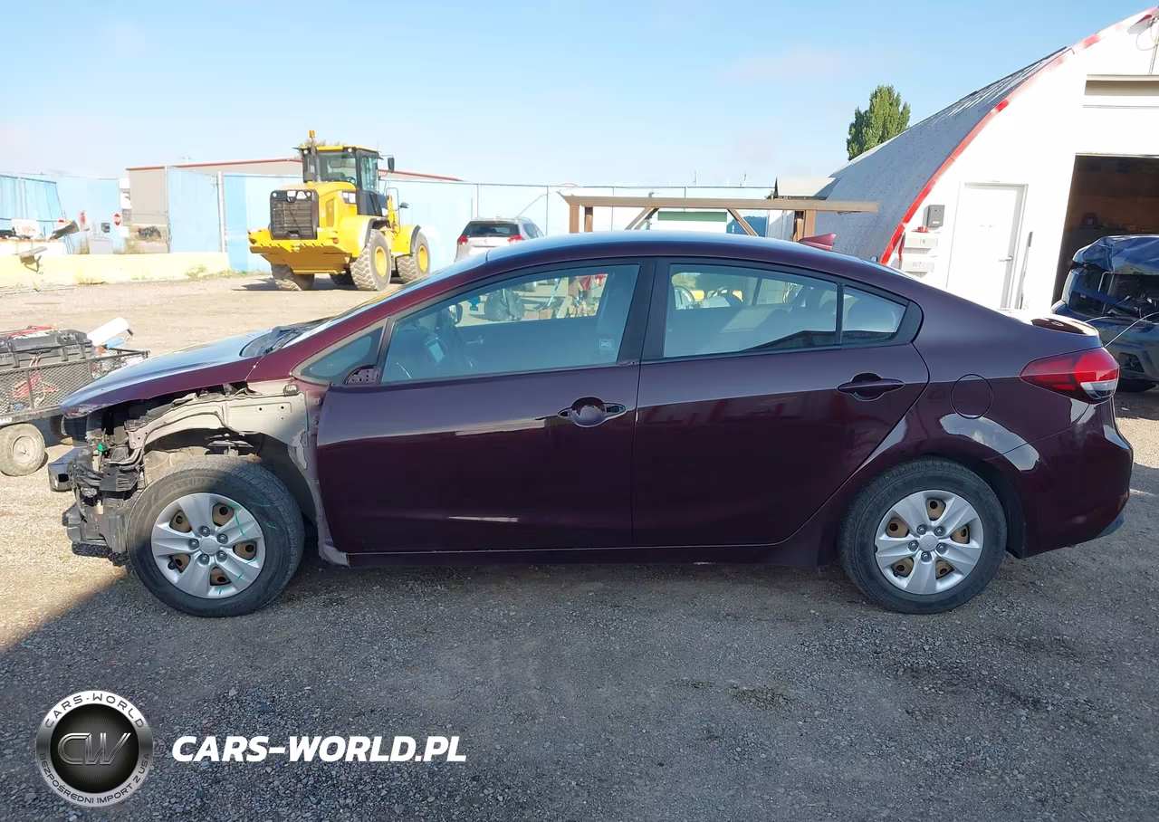 2018 Kia Forte Lx VIN:3KPFL4A76JE186561 - 15