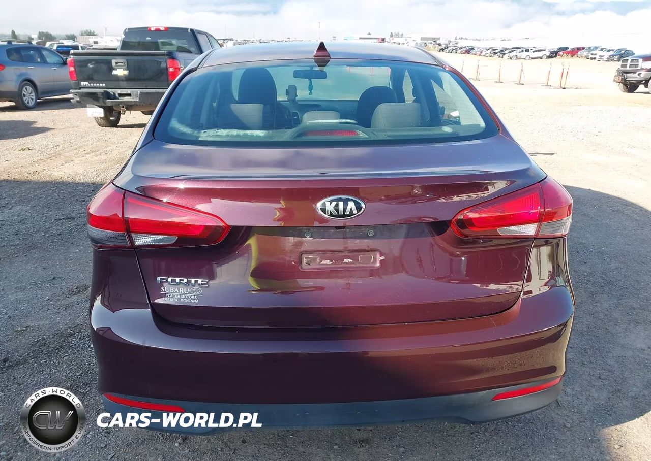 2018 Kia Forte Lx VIN:3KPFL4A76JE186561 - 17