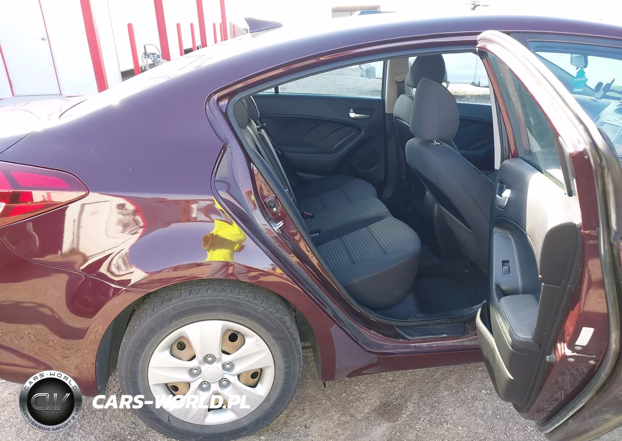 2018 Kia Forte Lx VIN:3KPFL4A76JE186561 - 8