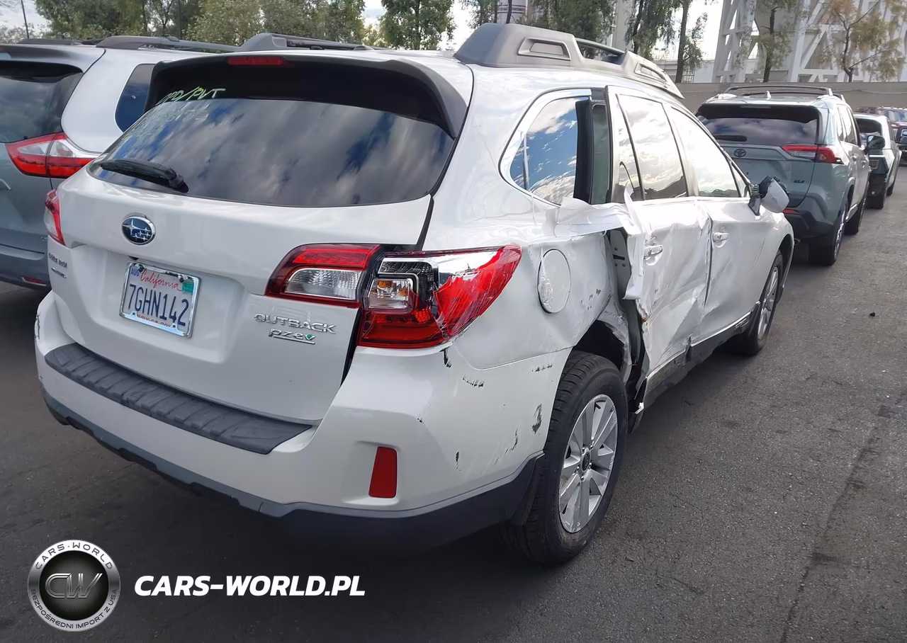 2015 Subaru Outback 2.5I Premium VIN:4S4BSAEC6F3202064 - 4
