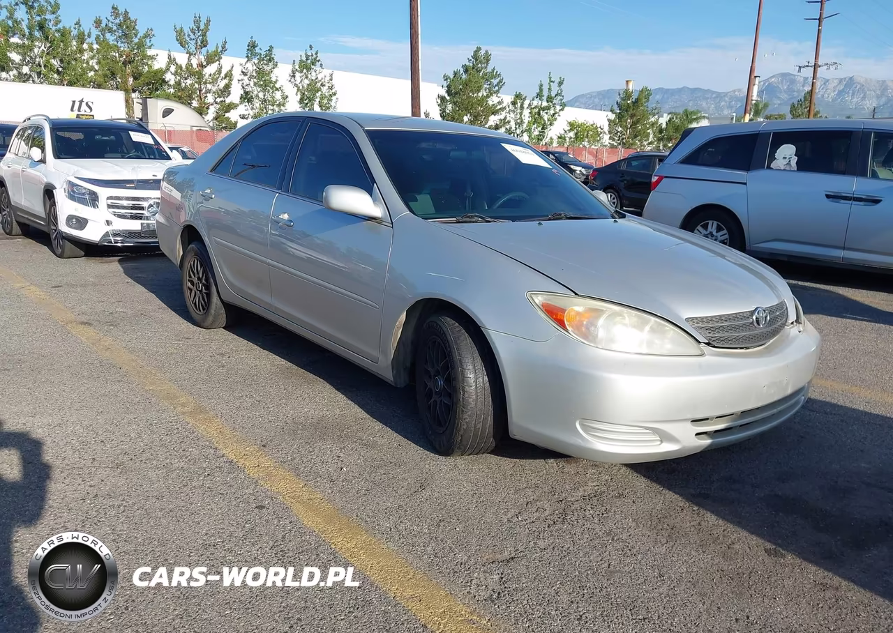 2004 Toyota Camry Le