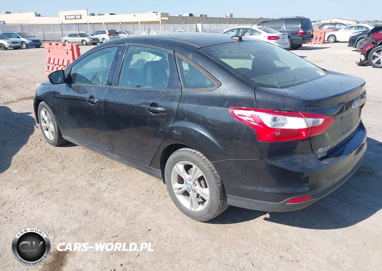 2013 Ford Focus Se VIN:1FADP3F27DL264561 - 3