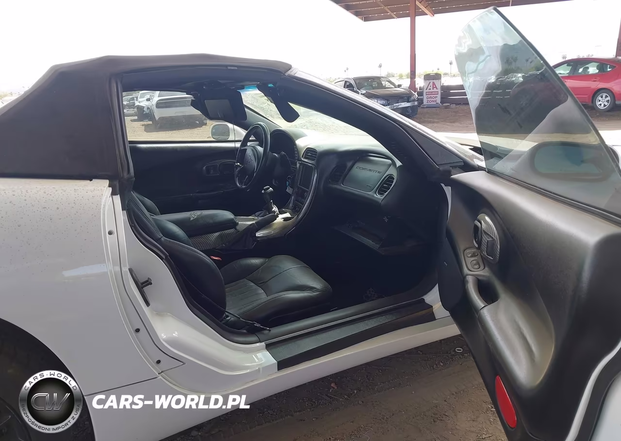 1998 Chevrolet Corvette VIN:1G1YY32G5W5104737 - 5