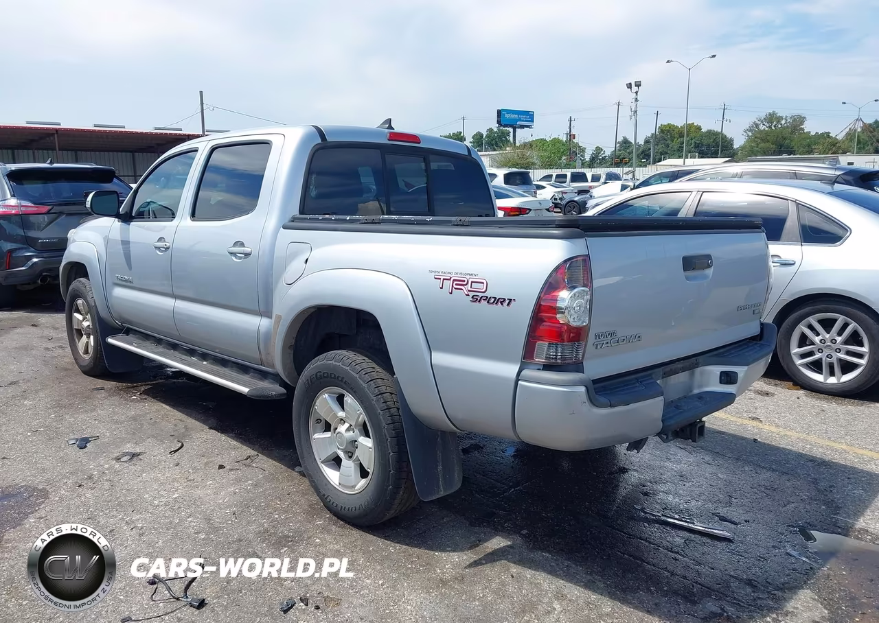 2012 Toyota Tacoma Prerunner V6 VIN:5TFJU4GN2CX016519 - 3