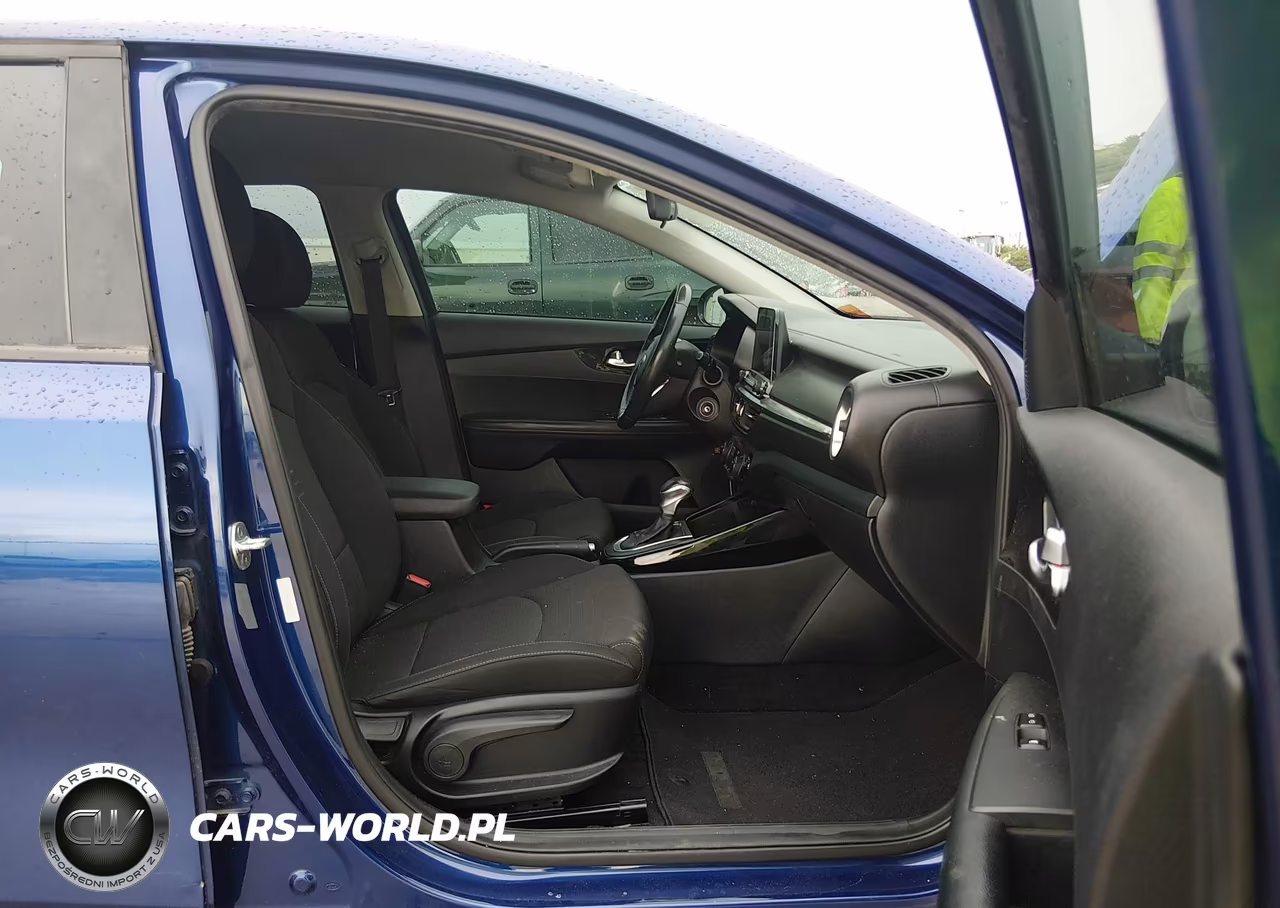2019 Kia Forte S VIN:3KPF34AD4KE023673 - 5