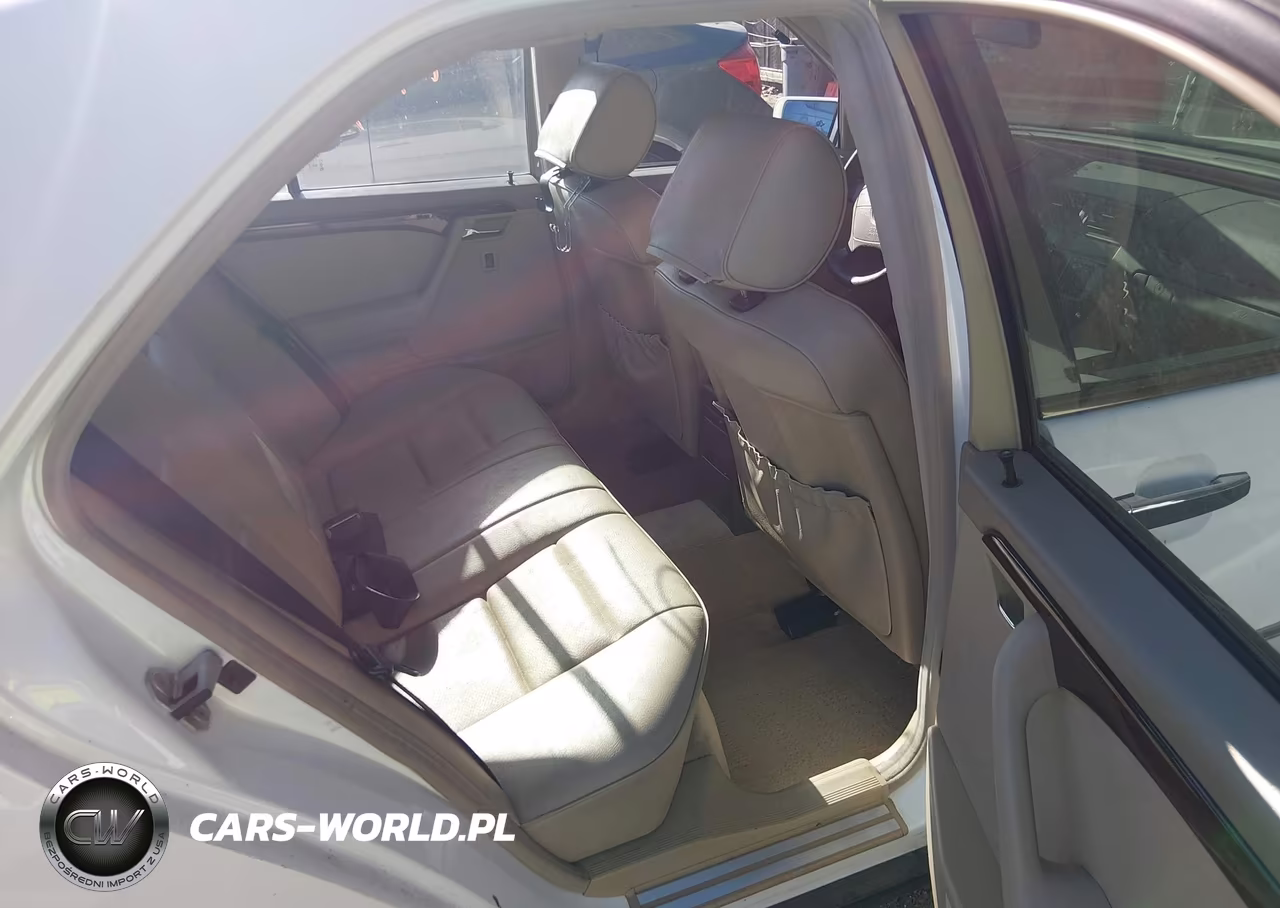 1995 Mercedes-Benz C 220 VIN:WDBHA22E0SF297385 - 8