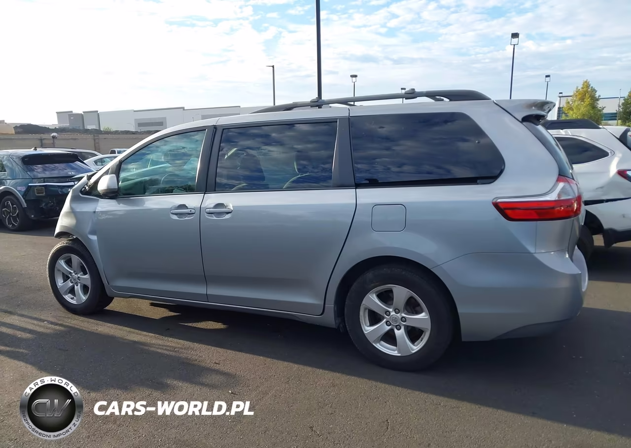 2016 Toyota Sienna Le 8 Passenger VIN:5TDKK3DC0GS745394 - 14