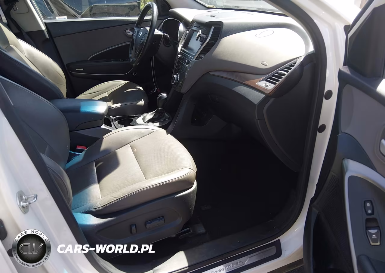 2017 Hyundai Santa Fe Se VIN:KM8SNDHF8HU239239 - 5