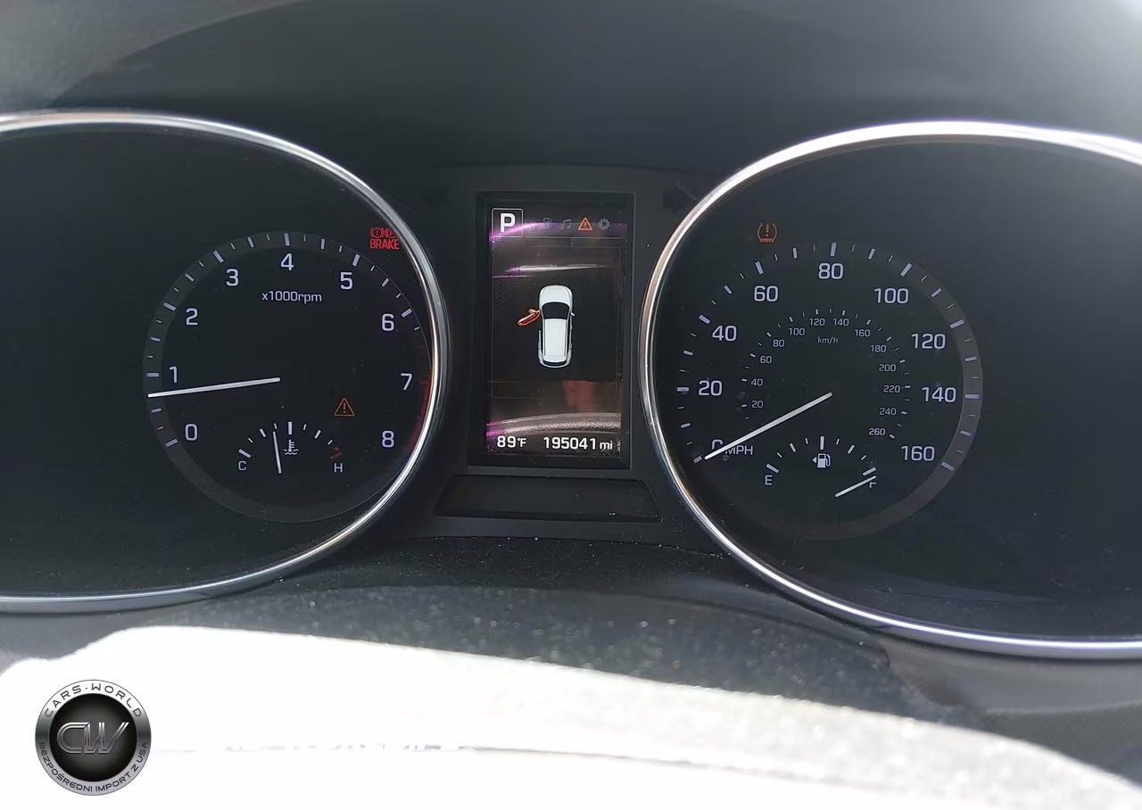 2017 Hyundai Santa Fe Se VIN:KM8SNDHF8HU239239 - 7