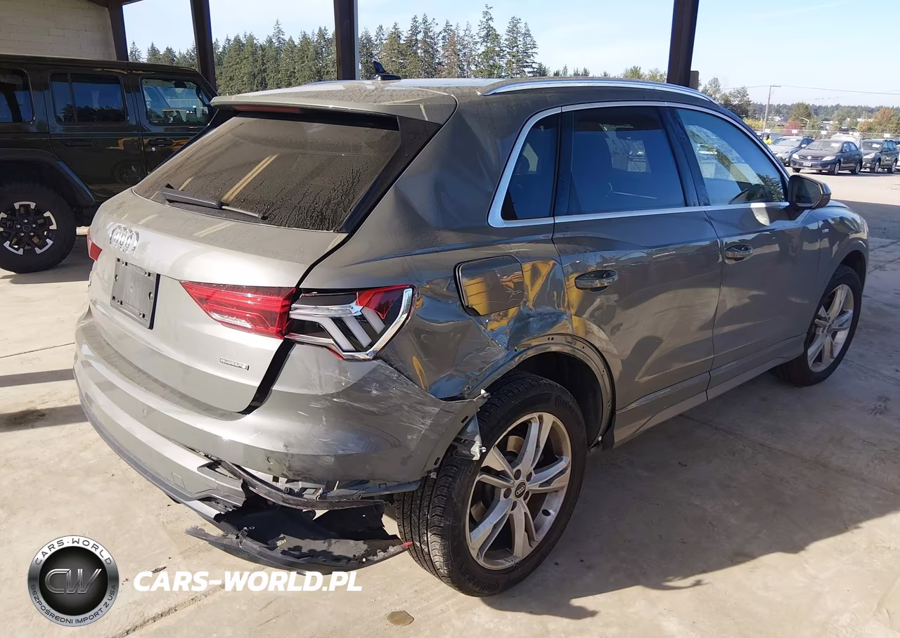 2021 Audi Q3 45 Technik VIN:WA1FECF32M1050584 - 4