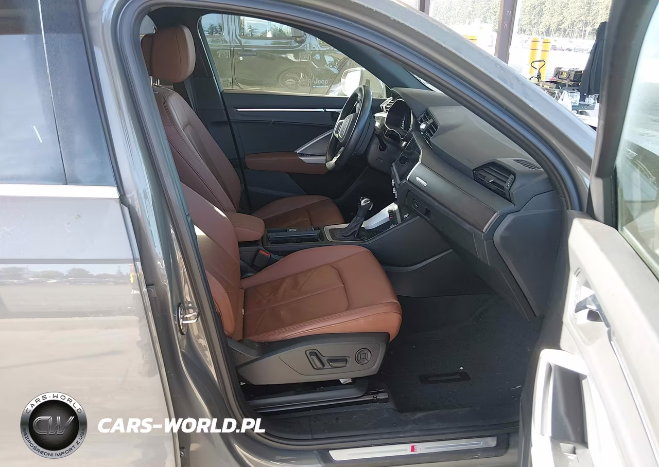 2021 Audi Q3 45 Technik VIN:WA1FECF32M1050584 - 5