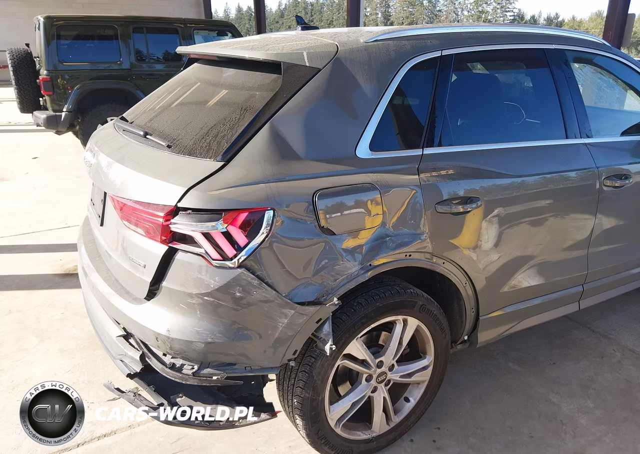 2021 Audi Q3 45 Technik VIN:WA1FECF32M1050584 - 6