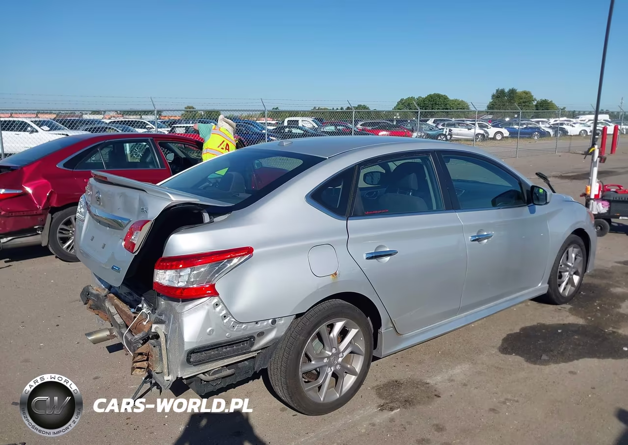 2013 Nissan Sentra Sr VIN:3N1AB7AP5DL788384 - 4