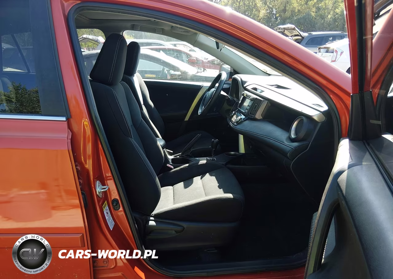 2015 Toyota Rav4 Xle VIN:2T3WFREV0FW179677 - 5