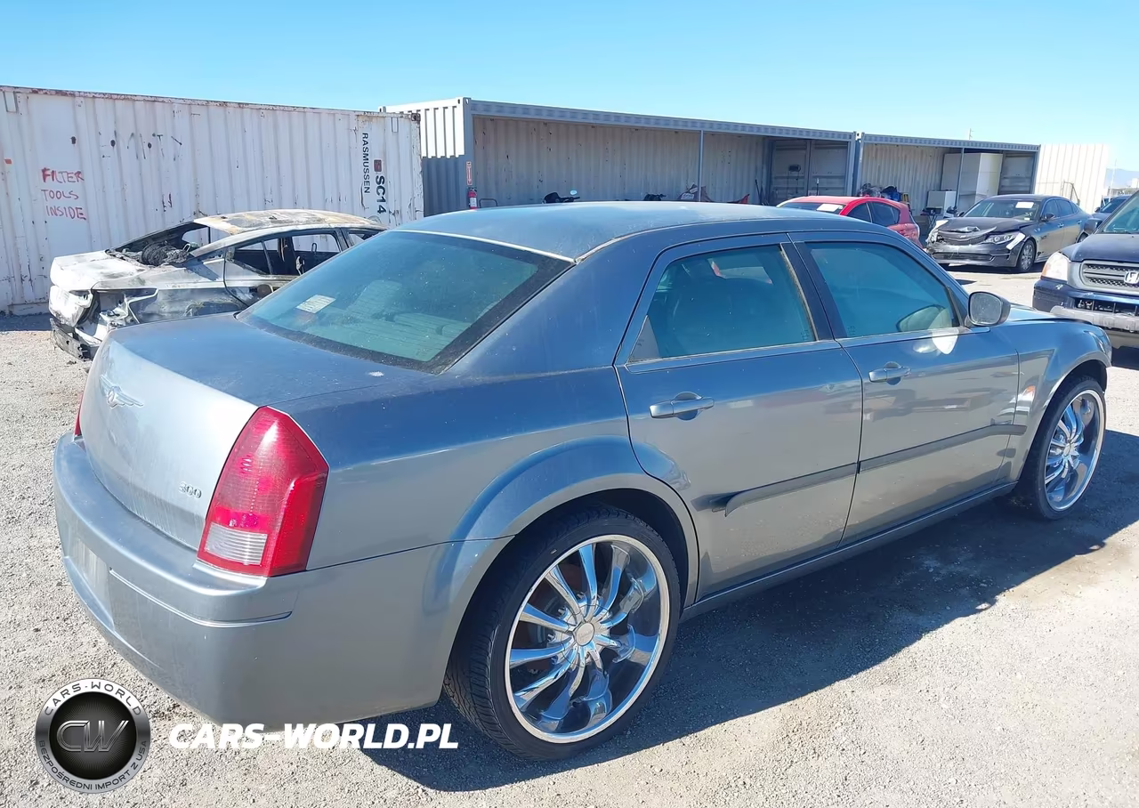 2006 Chrysler 300 VIN:2C3KA43R76H494888 - 4