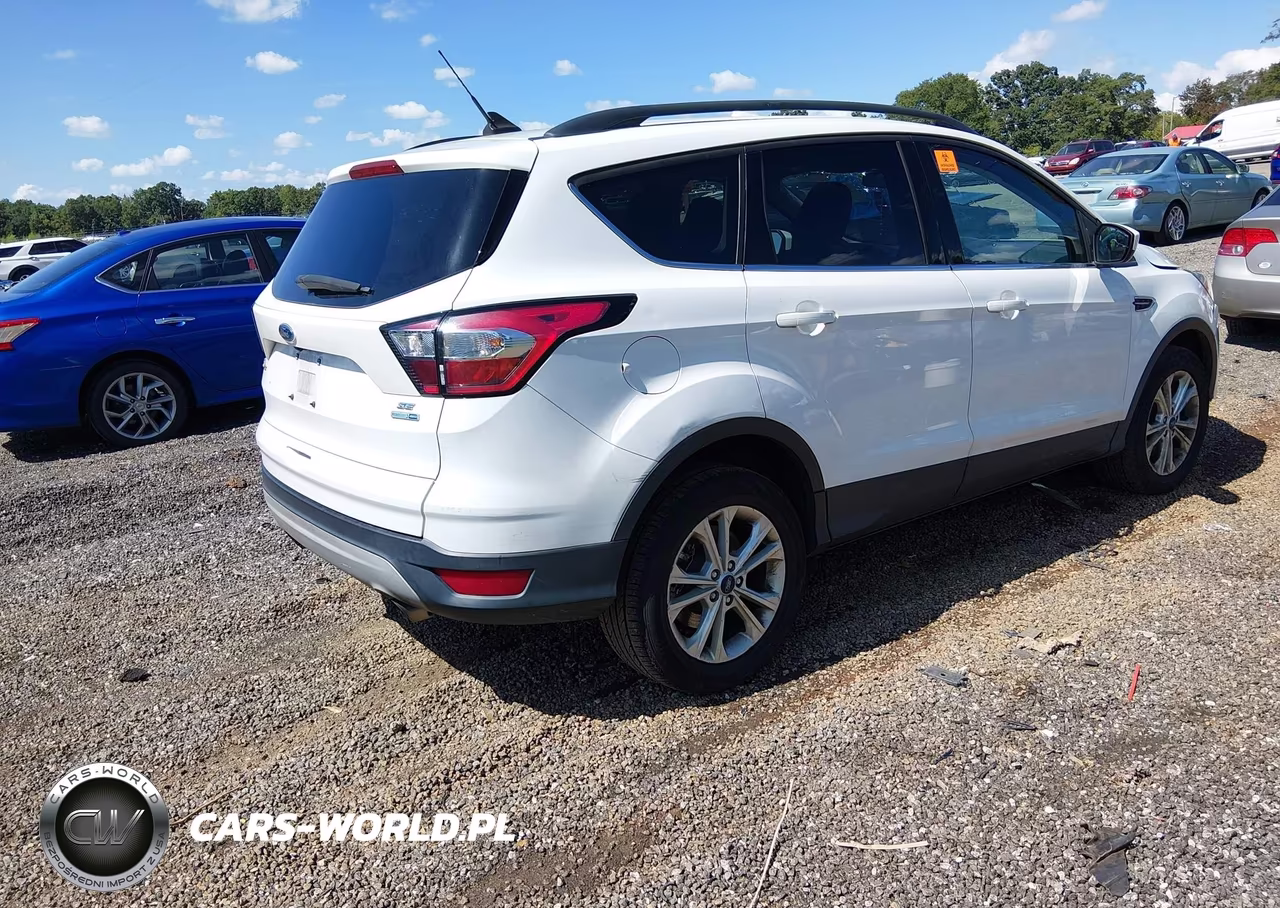 2018 Ford Escape Se VIN:1FMCU9GD0JUC88302 - 4