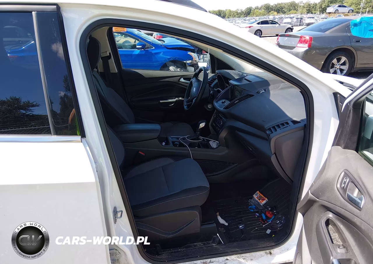 2018 Ford Escape Se VIN:1FMCU9GD0JUC88302 - 5