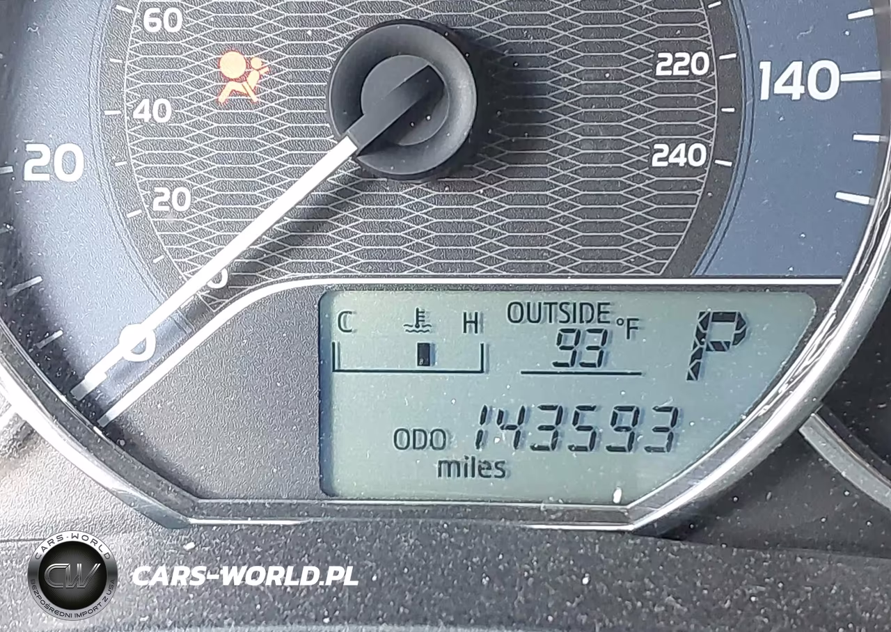 2016 Toyota Corolla Le VIN:2T1BURHE4GC584002 - 15
