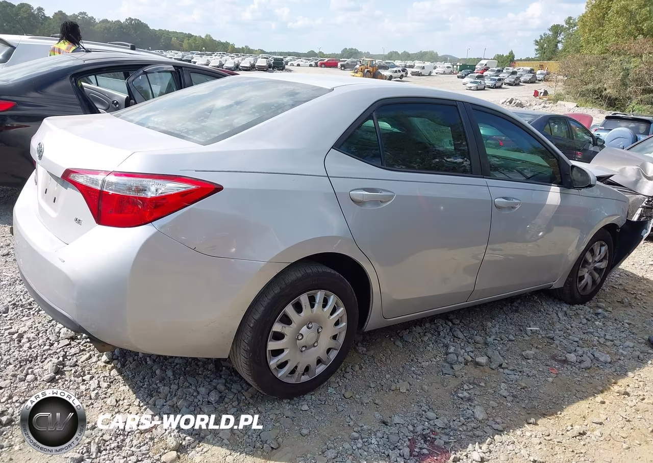 2016 Toyota Corolla Le VIN:2T1BURHE4GC584002 - 4