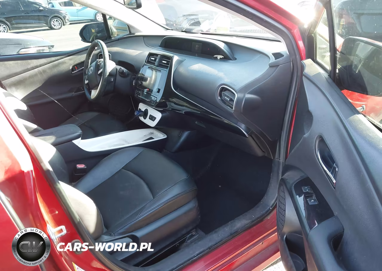 2016 Toyota Prius Four VIN:JTDKARFU0G3526464 - 5